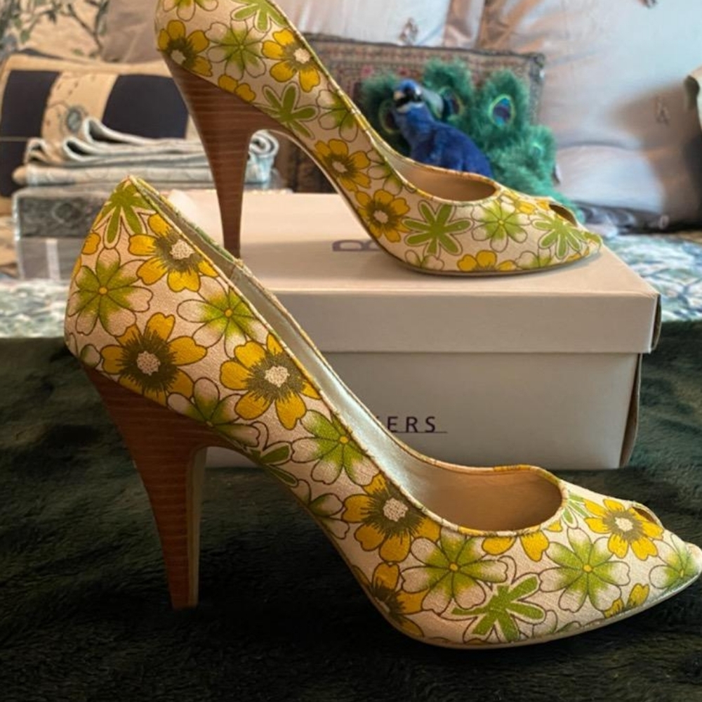 Baker's pumps